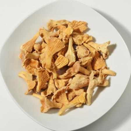 23 Pfifferlinge mittel.jpg